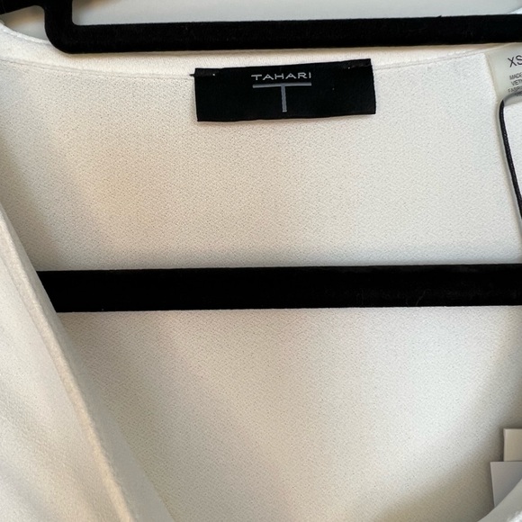 Tahari Ivory Blouse. Size X-Small. NWT. long sleeve and lightweight. - Picture 5 of 5